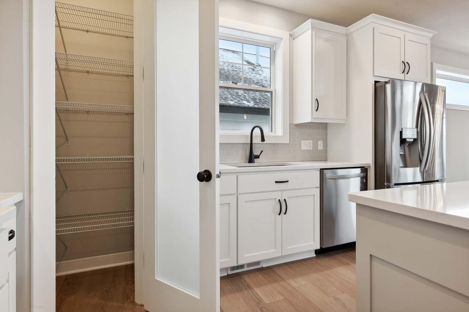 Kitchen - Picture of Similar Home
