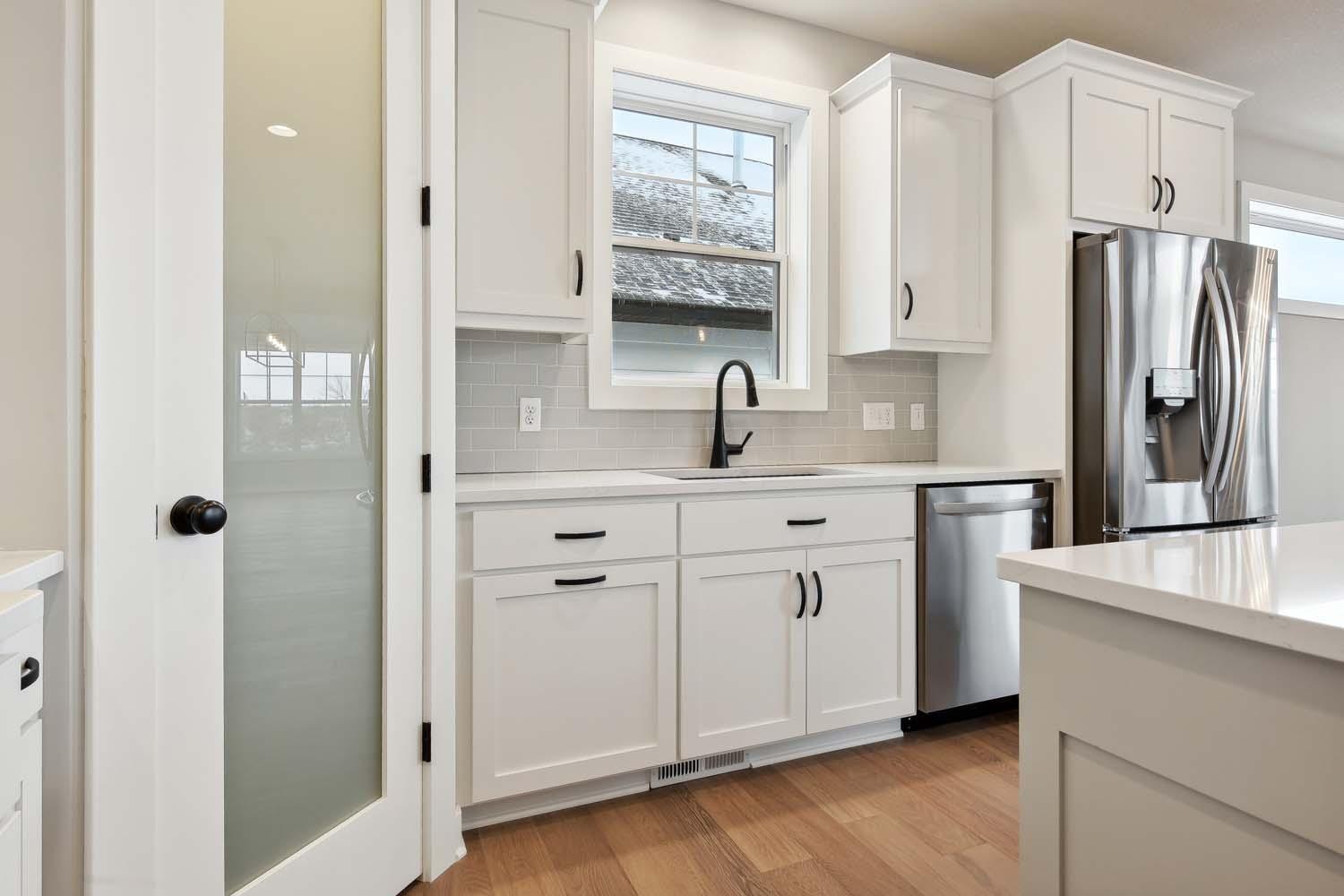 Kitchen - Picture of Similar Home