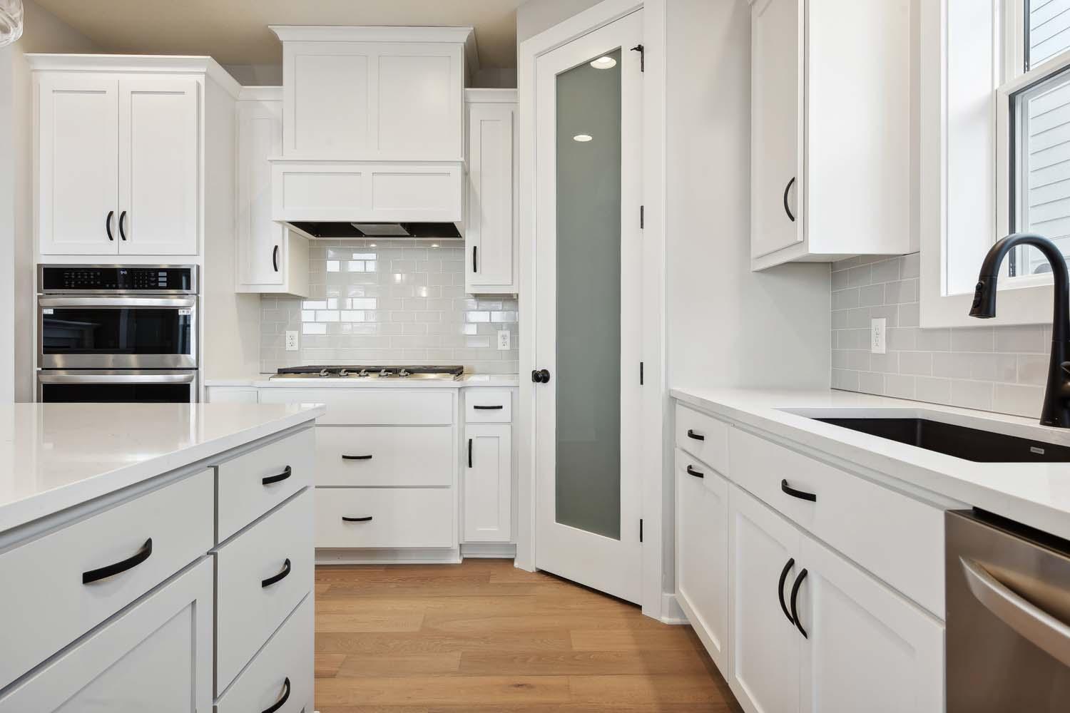 Kitchen - Picture of Similar Home