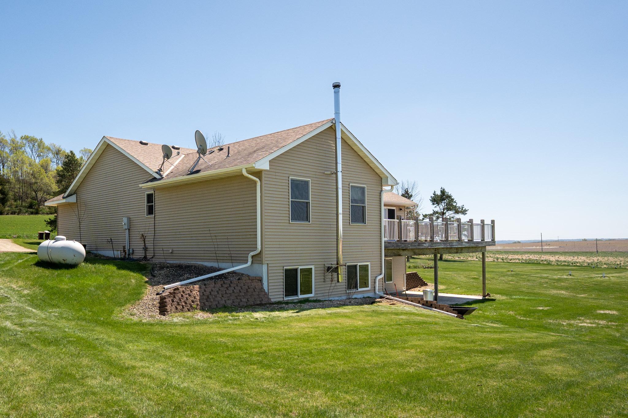 24215 Joan Ave Hampton-10.jpg