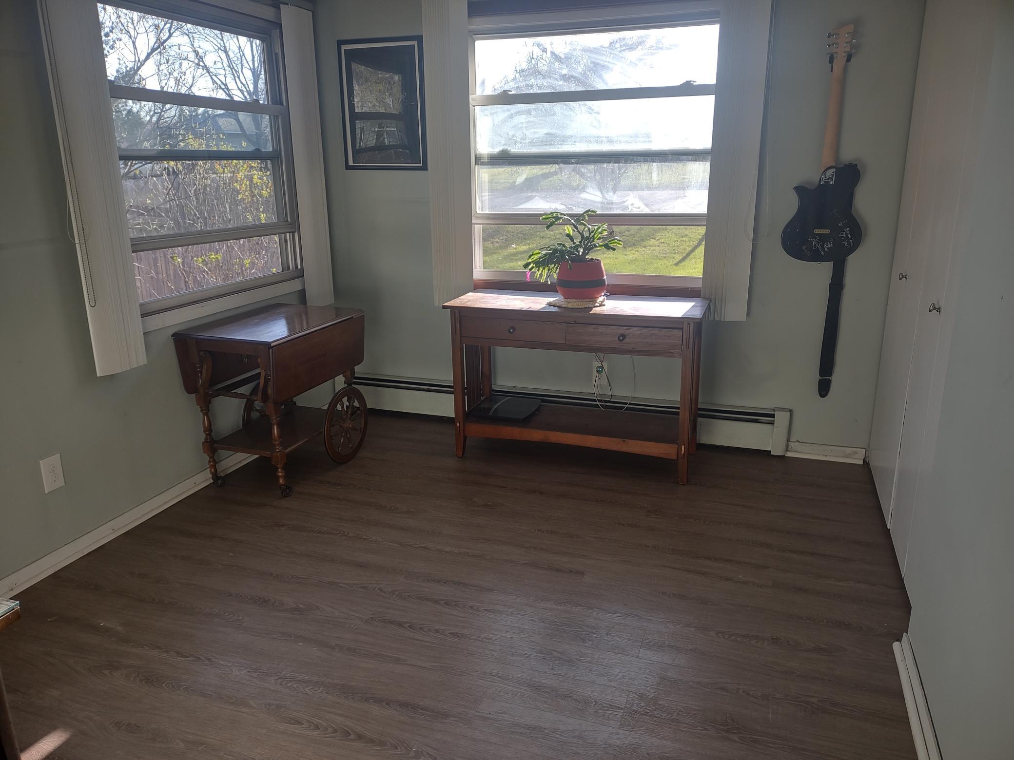 SW bedroom
