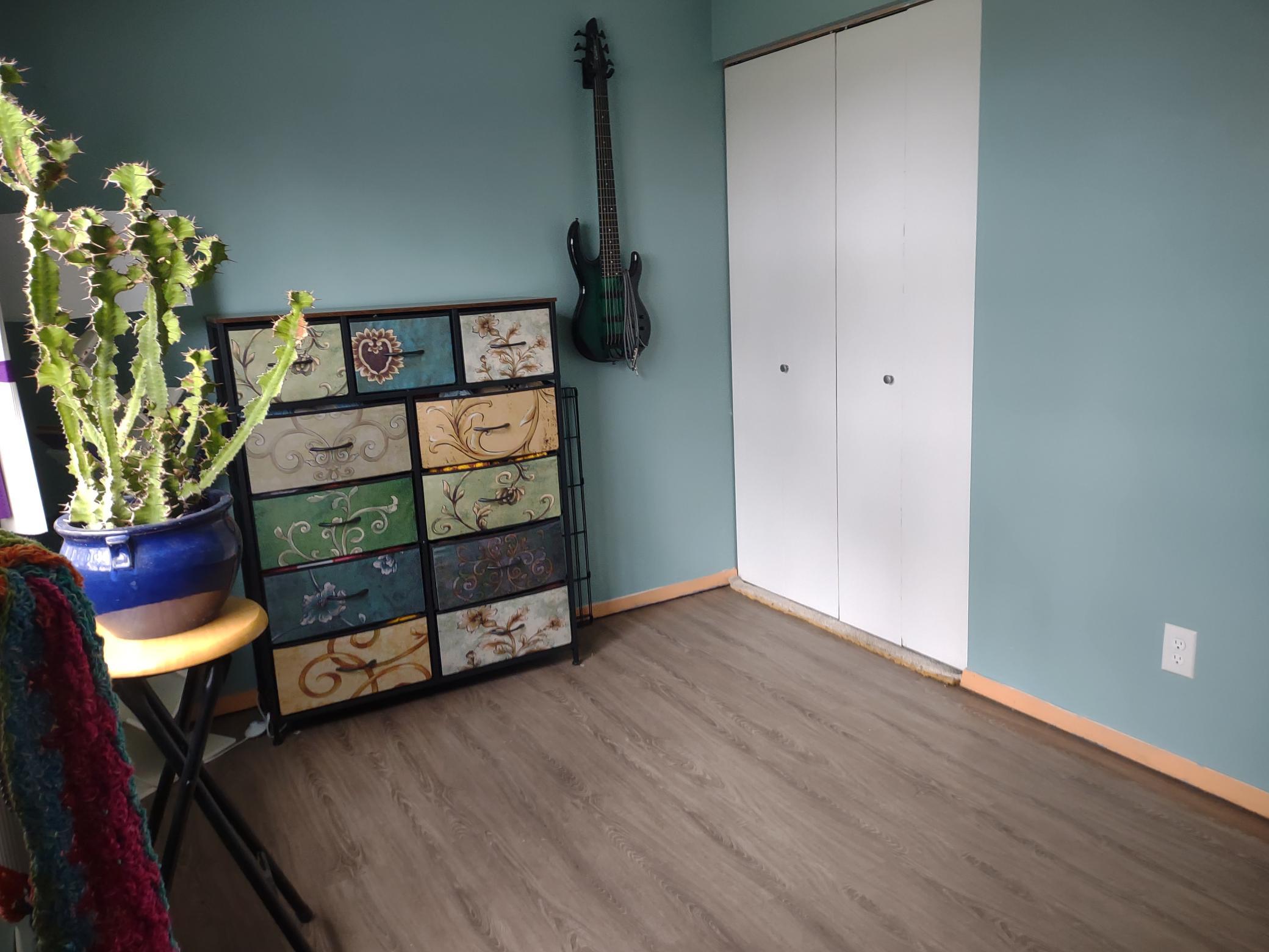 SE bedroom