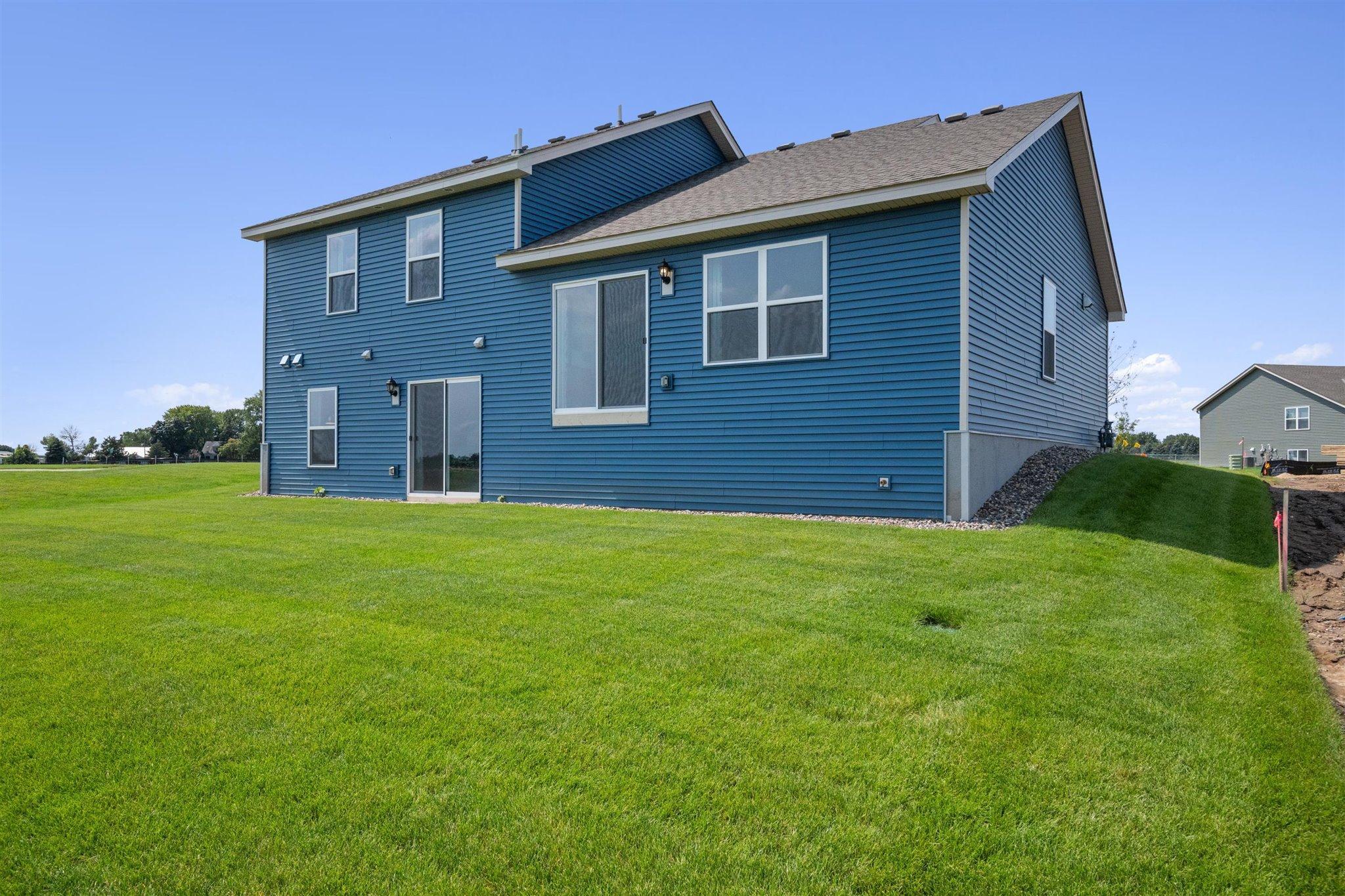 Exterior photo of Bryant II model, colors and finishes may vary!