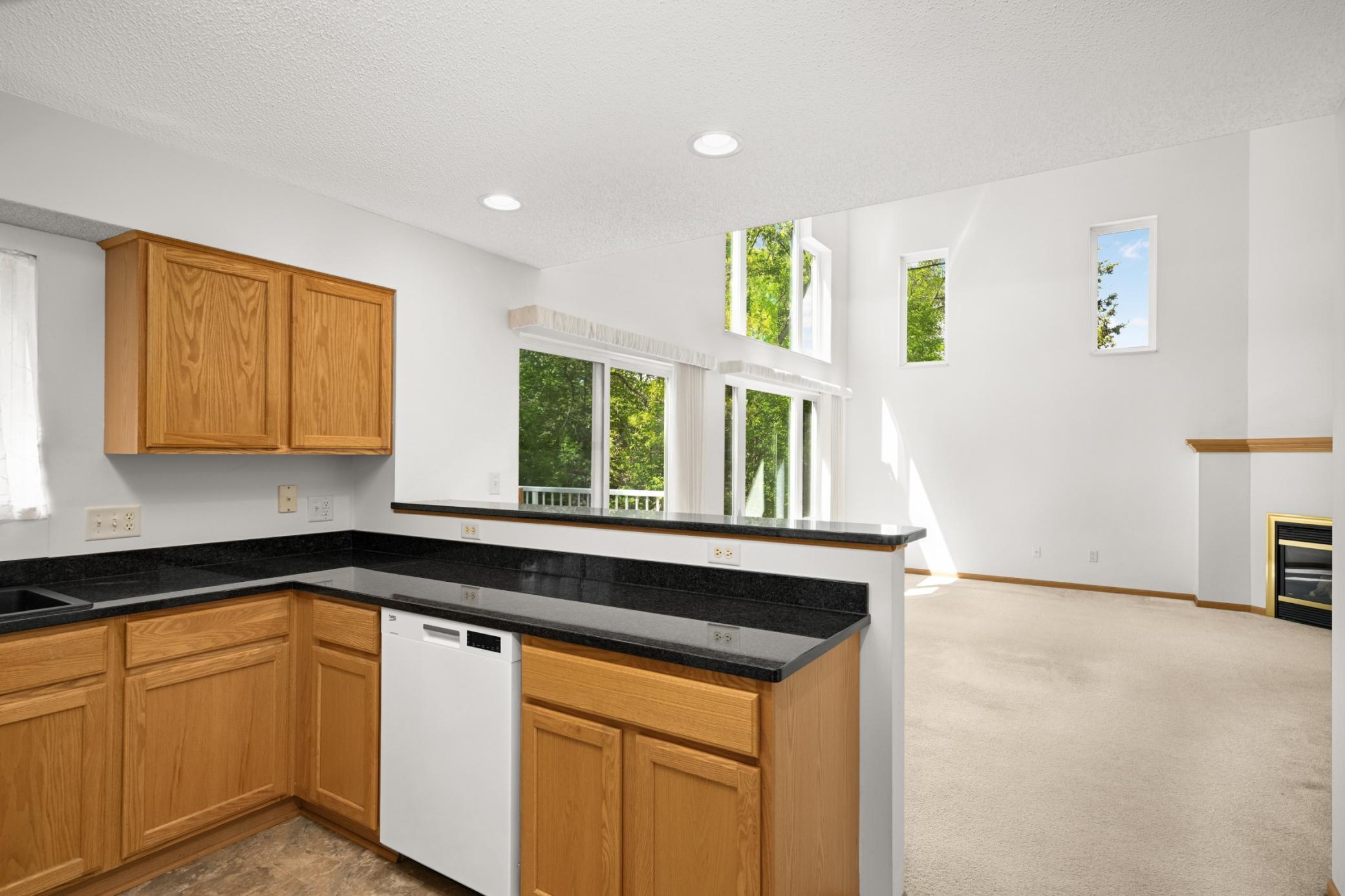 Convenient main level open floor plan