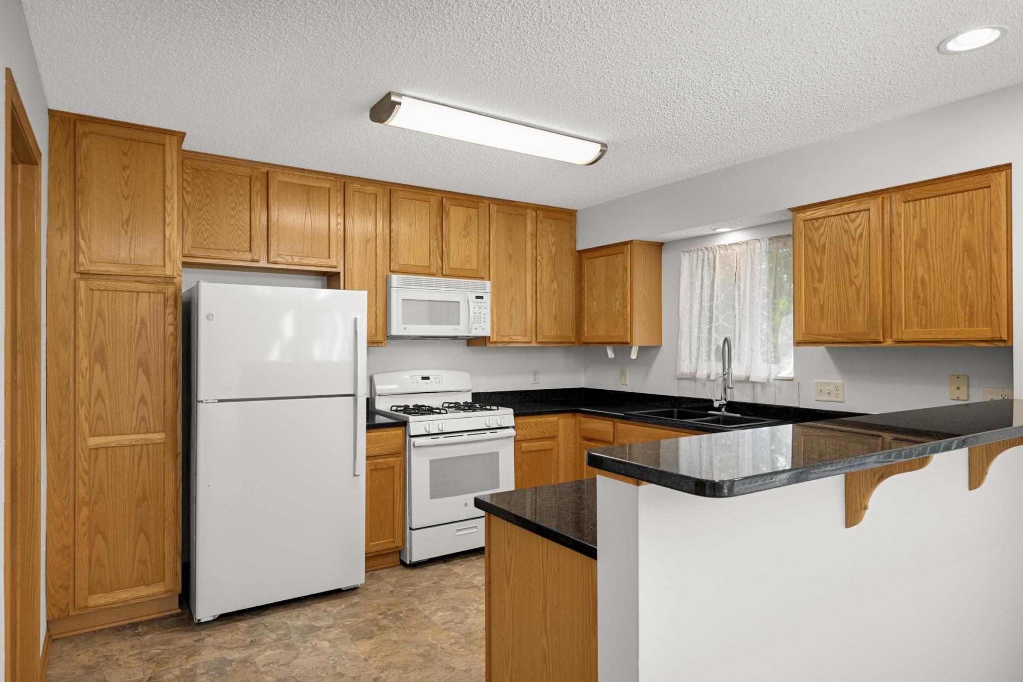 Great kitchen for cooking and entertaining