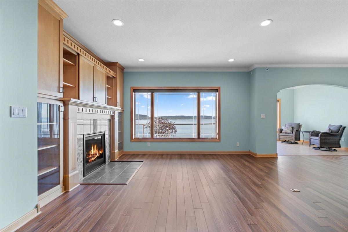 06-Open Living Space
