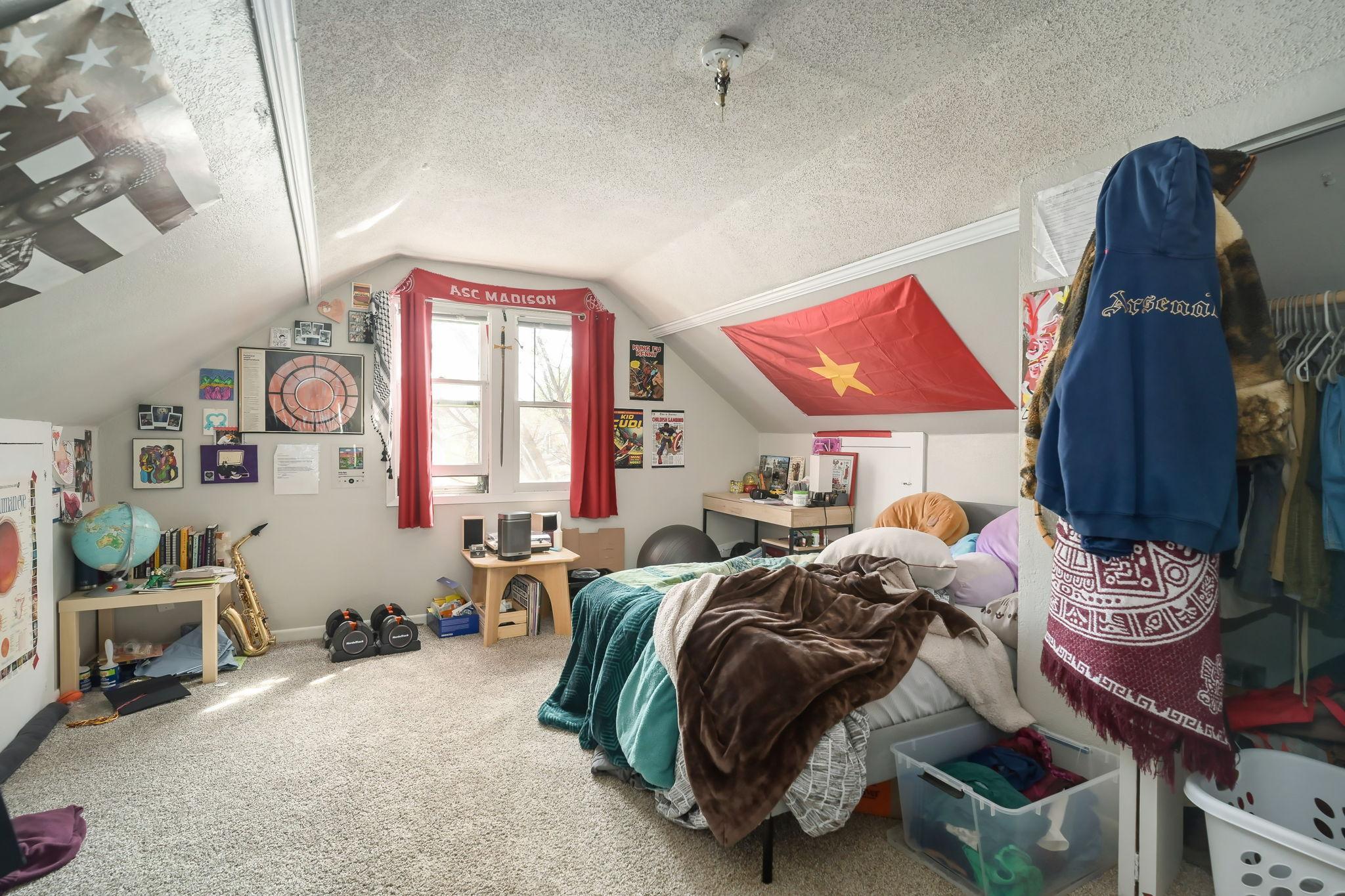 Photo 16