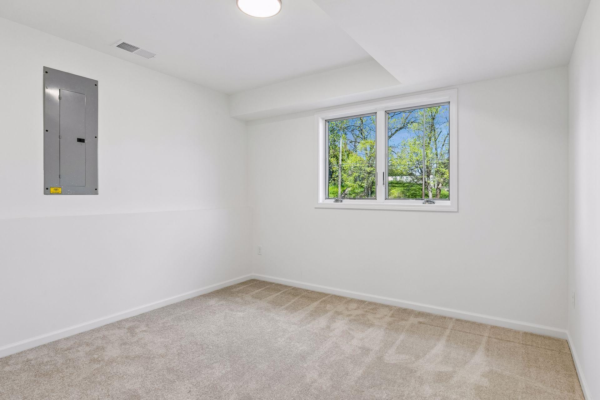 Basement Bedroom/Gym