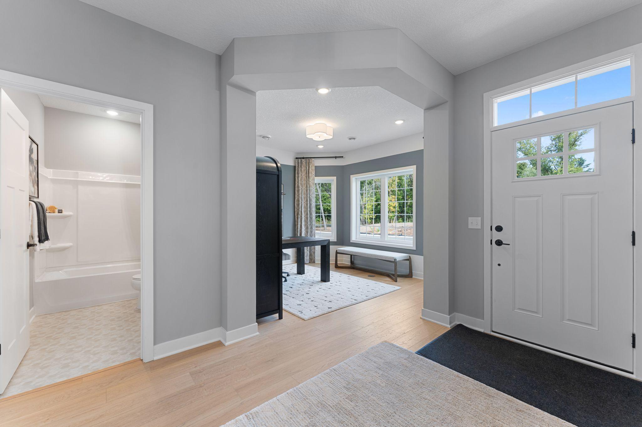 [L002-Z008]Entryway.2.jpg