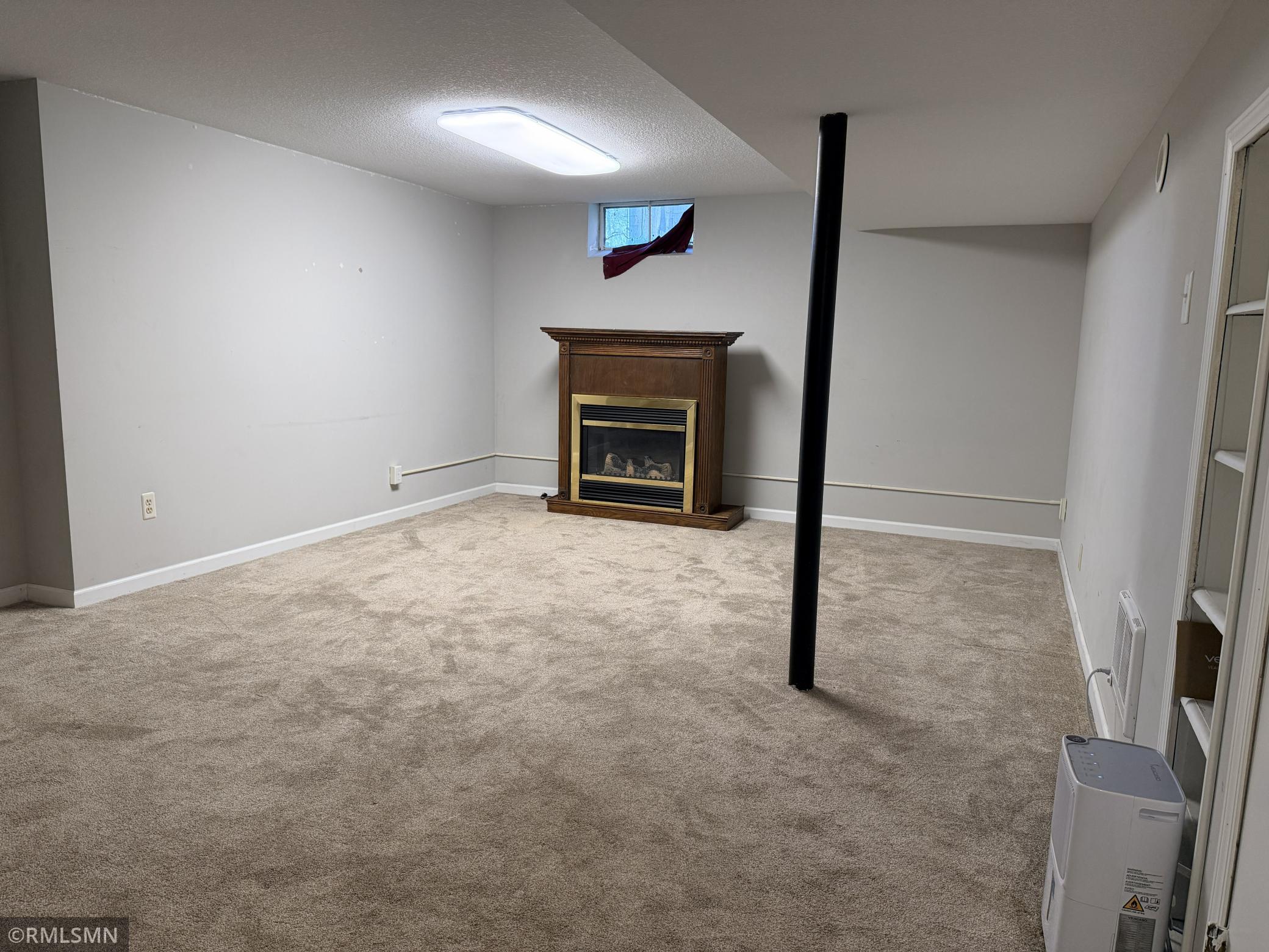 Complete with working fireplace!