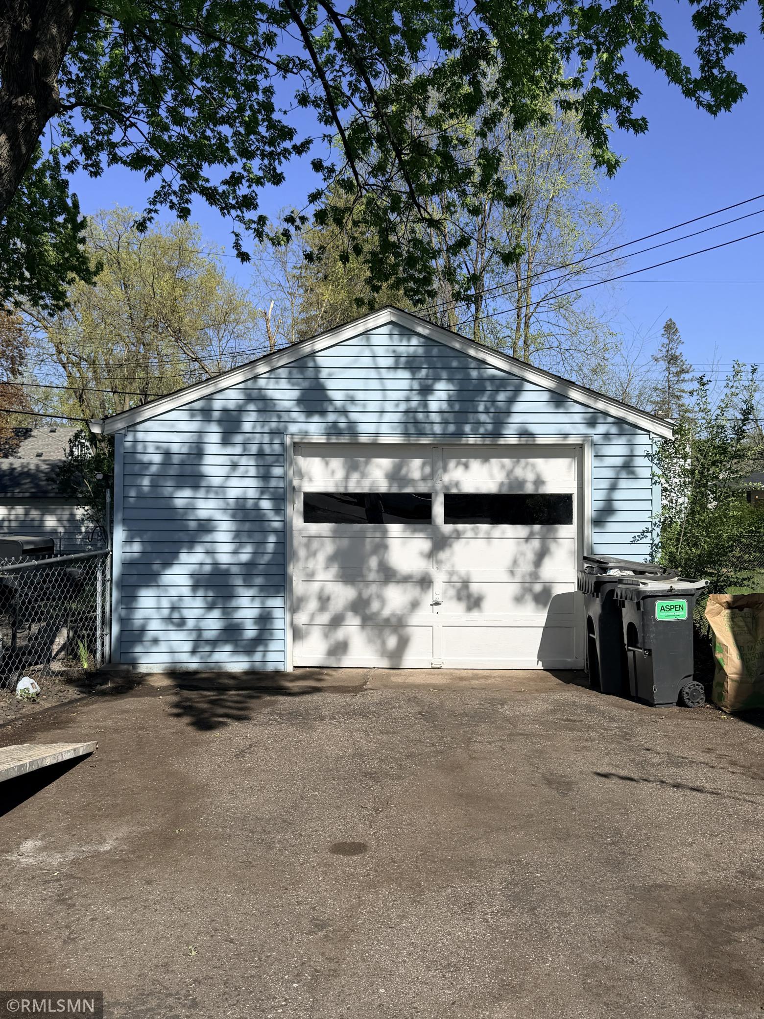 1.5 stall garage with work table and extra storage space!