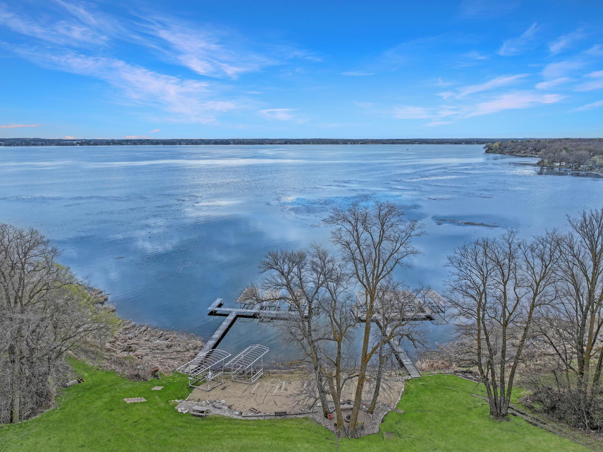 Lake Ida - one of the state's premiere lakes with 4431 acres and 106 ft of crystal clear water