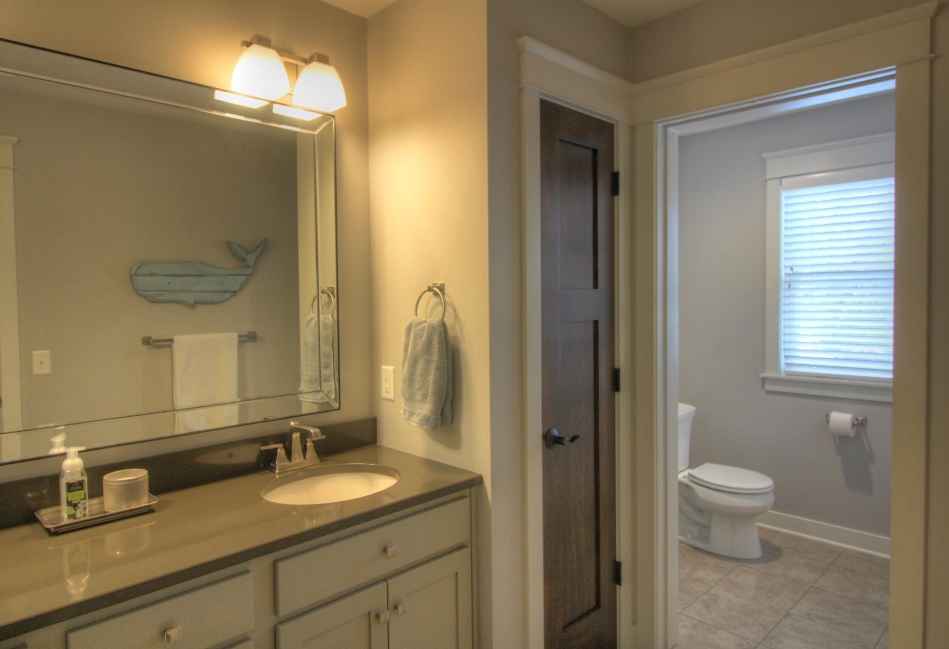 Upper Level Full Bath