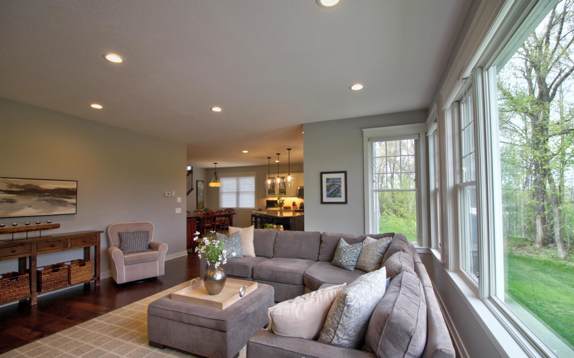 Living Room Into Kitchen