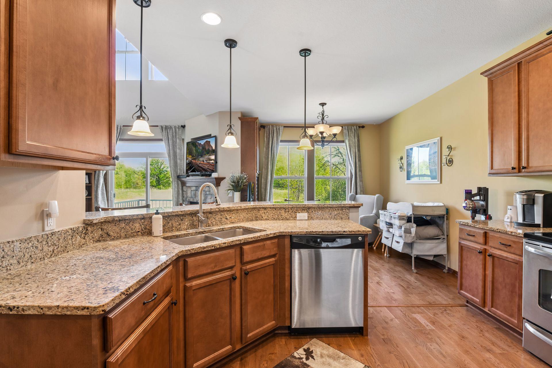 Kitchen w/Stainless Steel Appliances