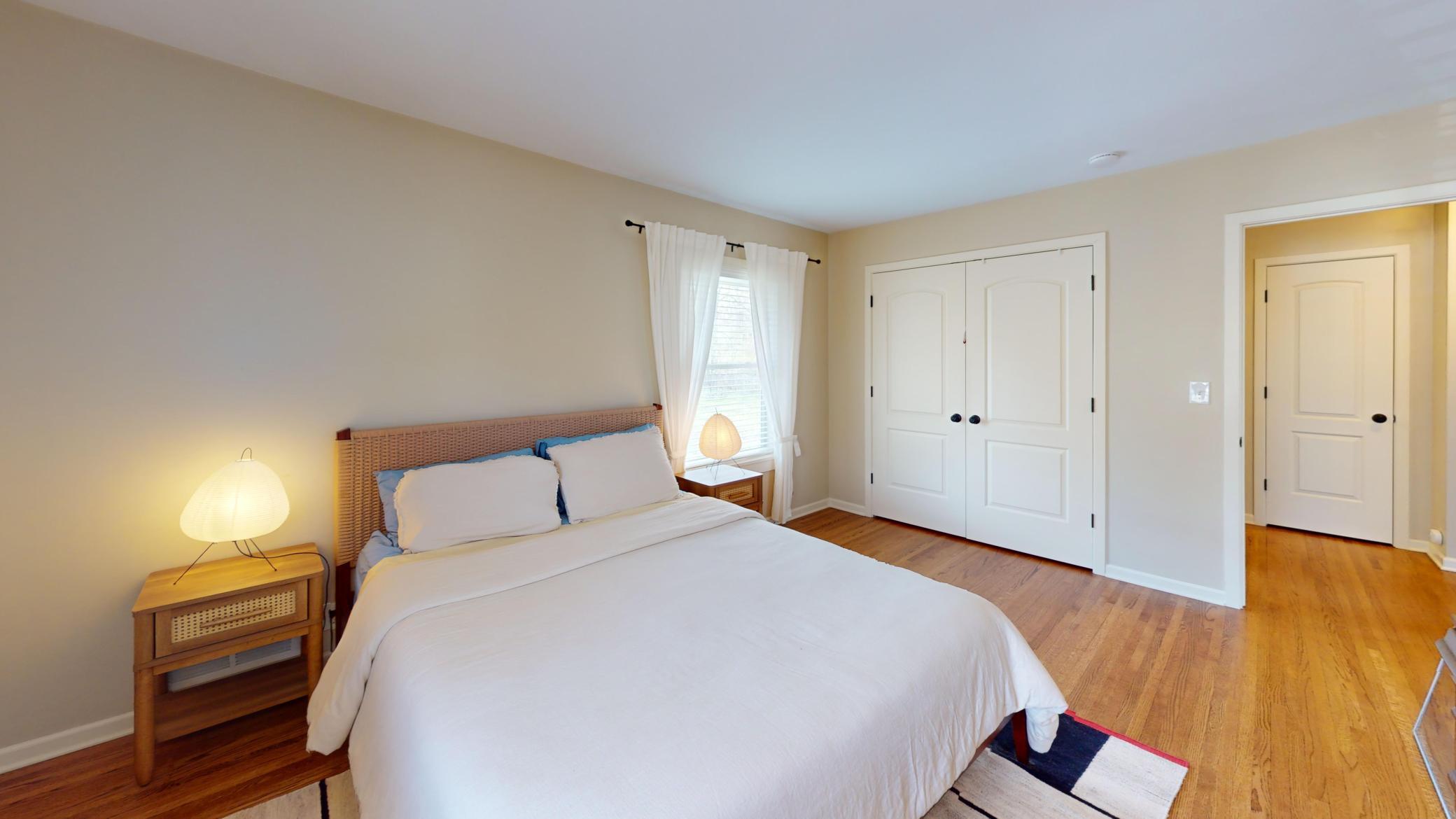1046 Bedroom 2.jpg