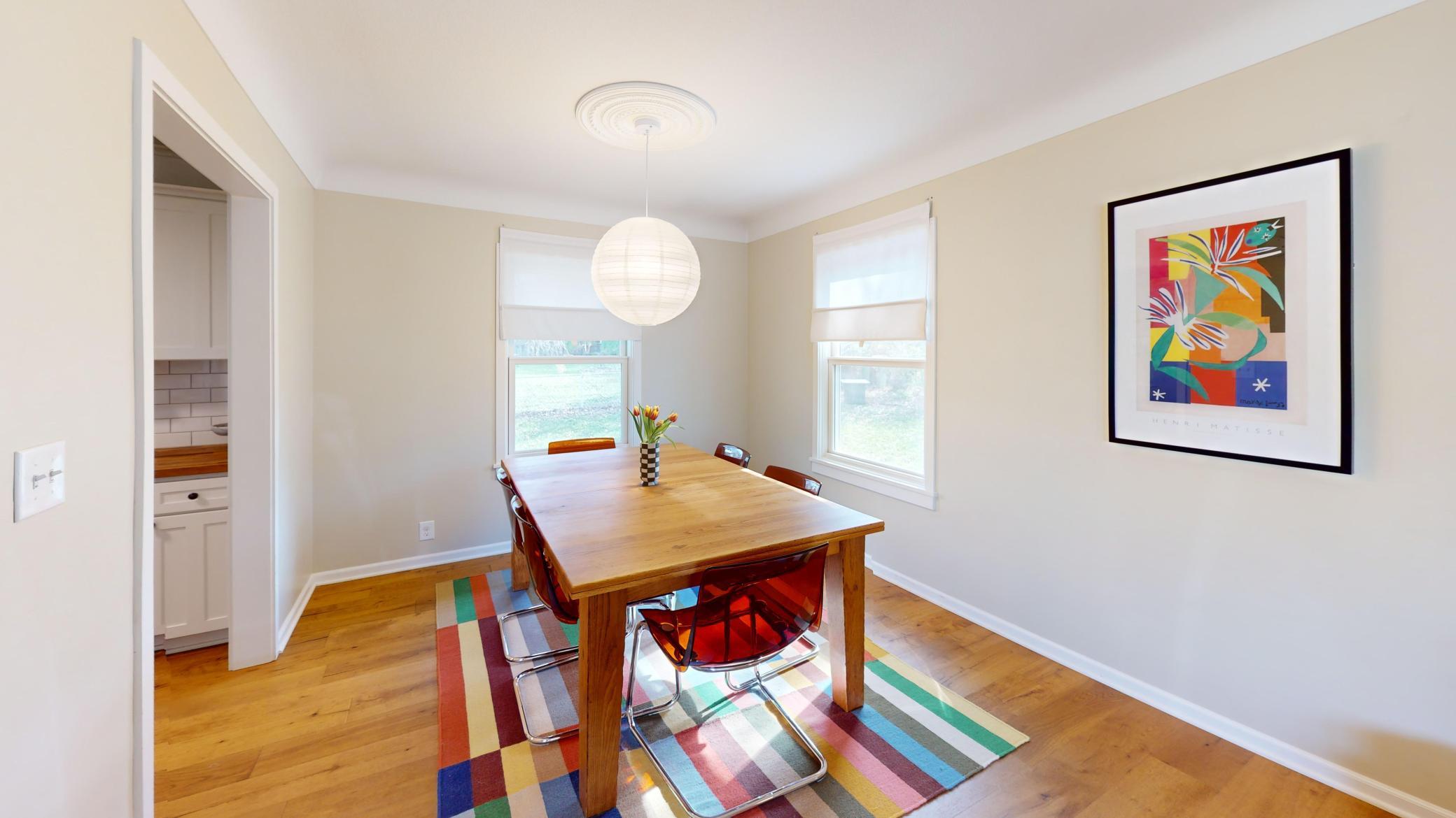 1046 Dining-Room 1.jpg