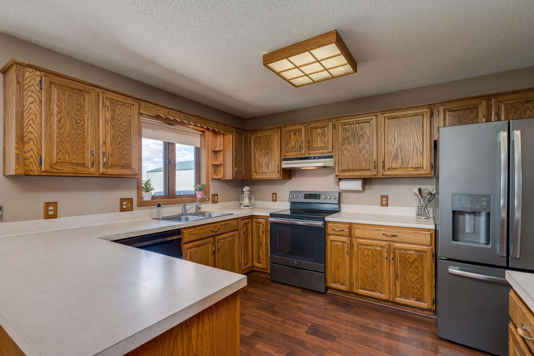 9-web-or-mls-62277-142nd-st.jpg