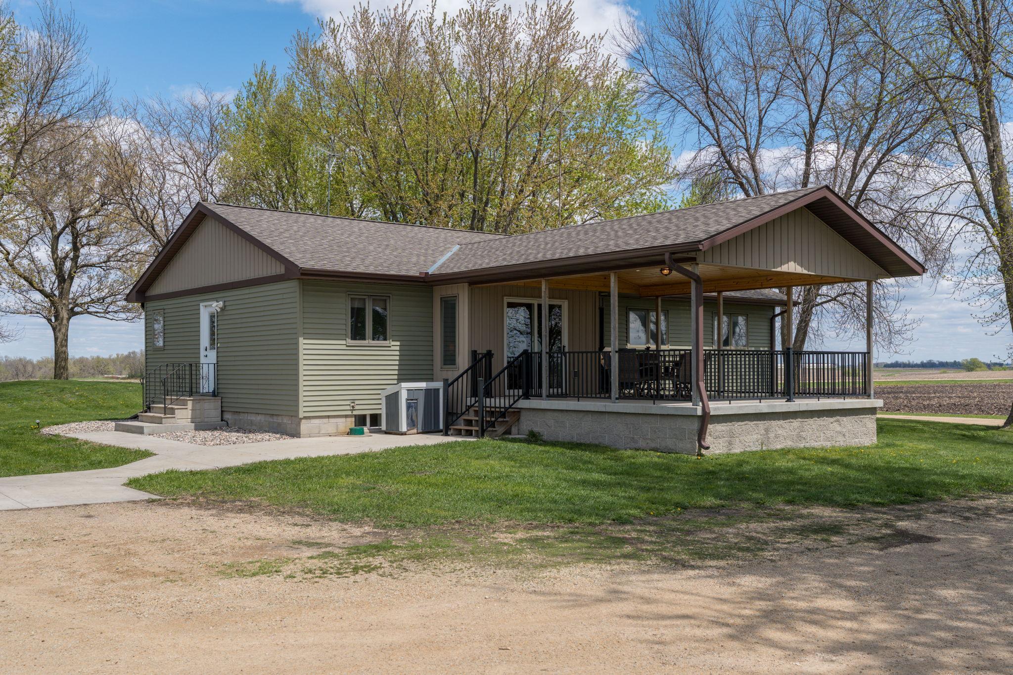 2-web-or-mls-62277-142nd-st.jpg