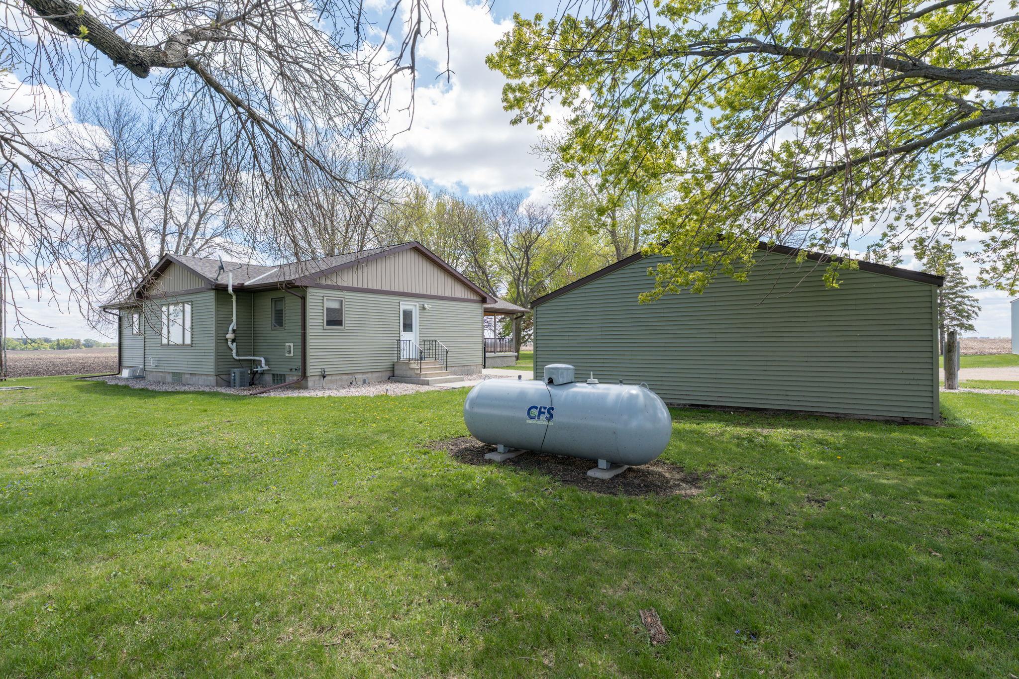 38-web-or-mls-62277-142nd-st.jpg