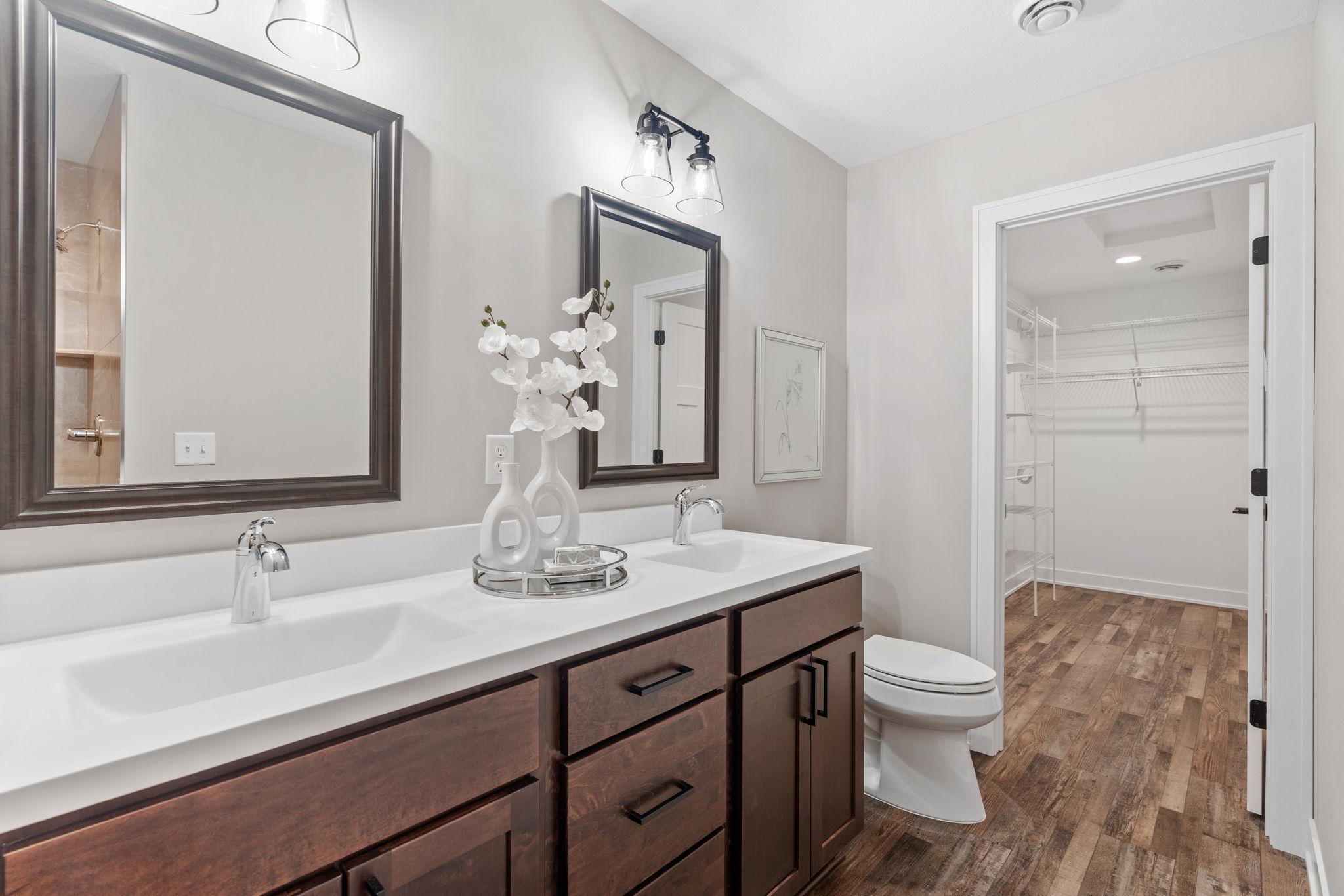 26-web-or-mls-2339 17th Ave E-26.jpg