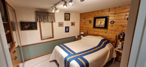 306 11th Street, Walhalla, ND 58282