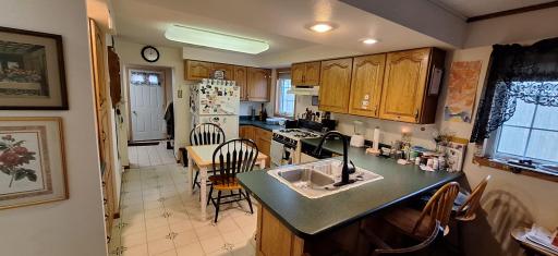 306 11th Street, Walhalla, ND 58282