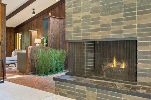 8 Sandpiper Lane, Saint Paul, MN 55127