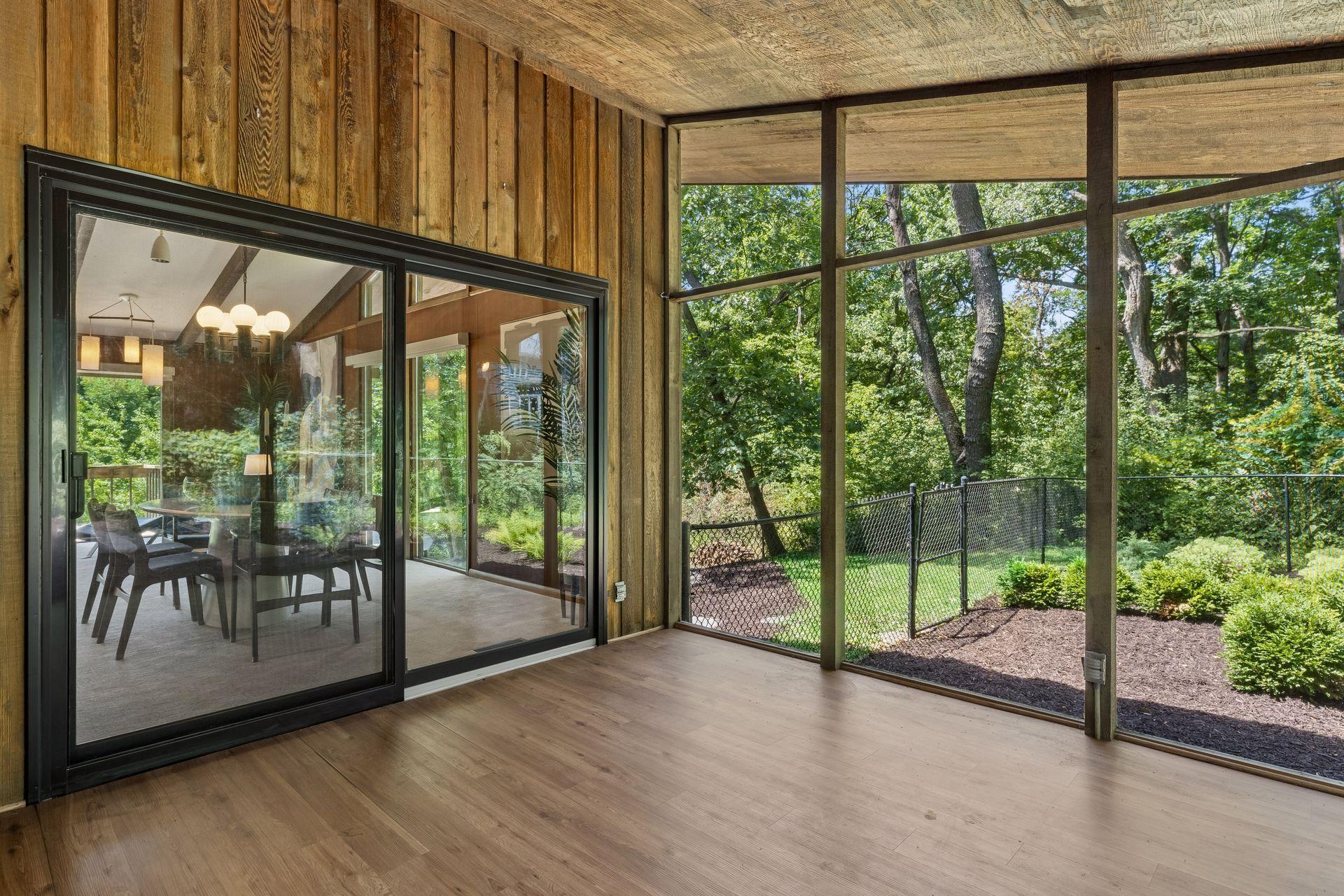 Screened porch off dining room