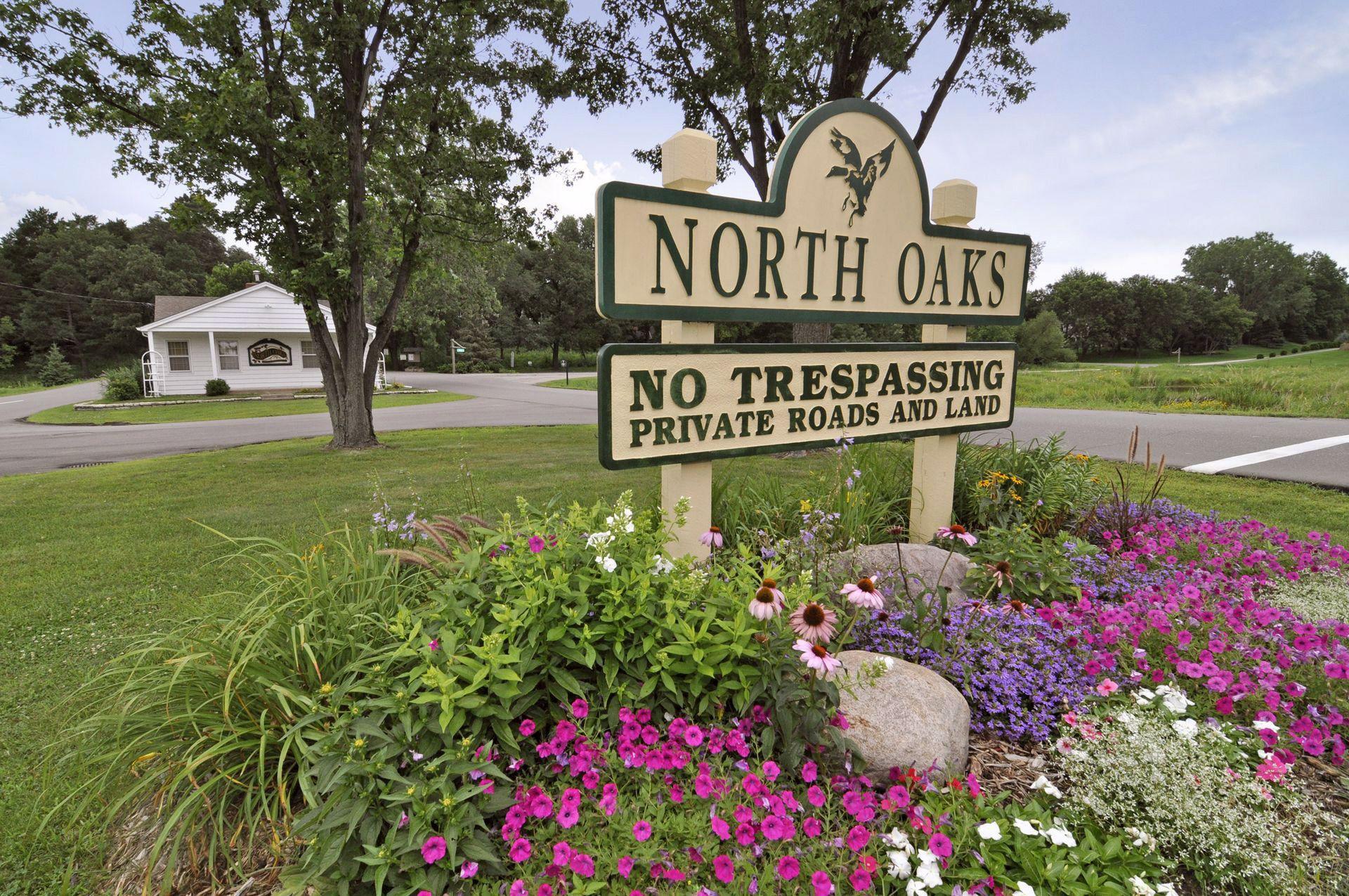North Oaks Entrance