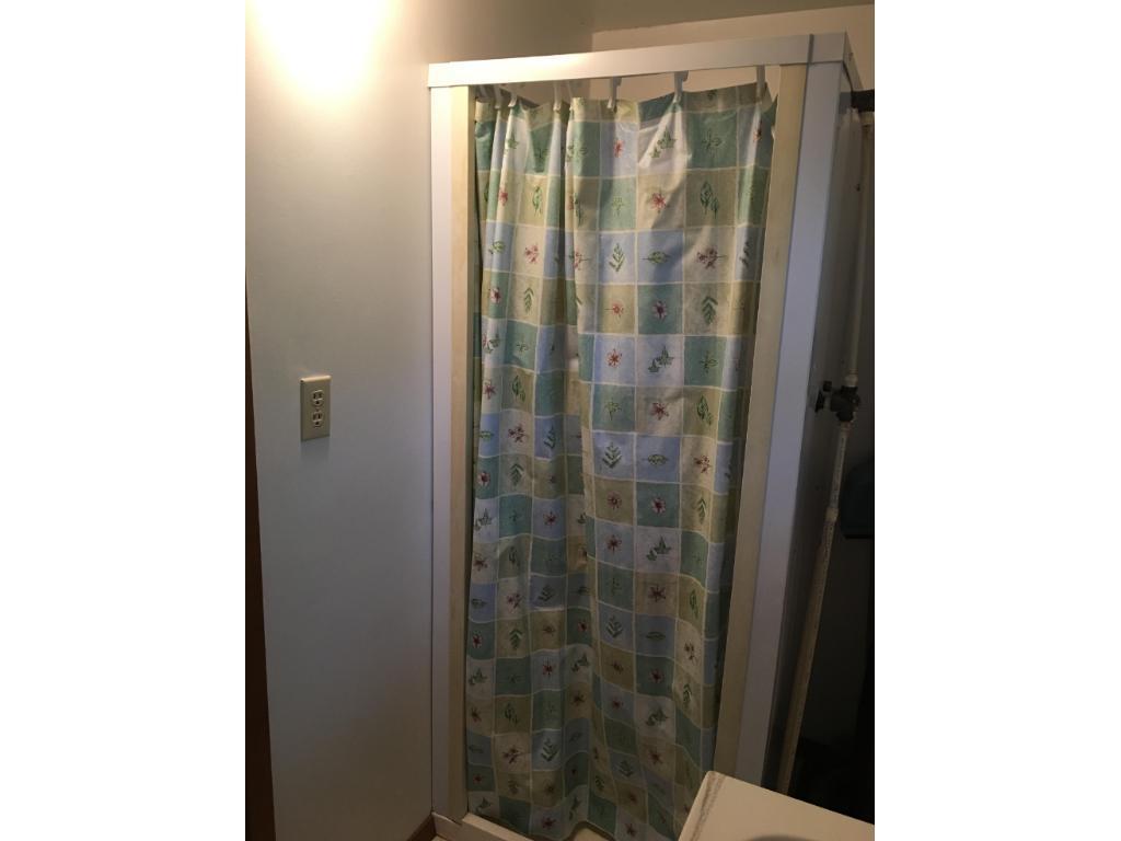 Cabin Shower.jpg
