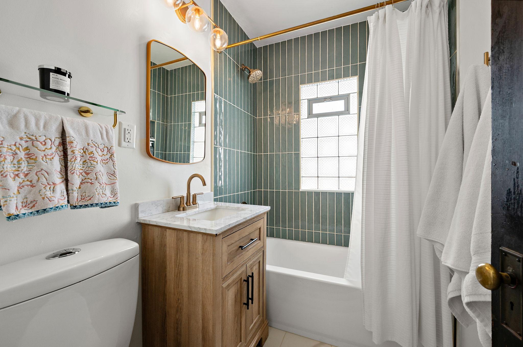 Full bath on main level