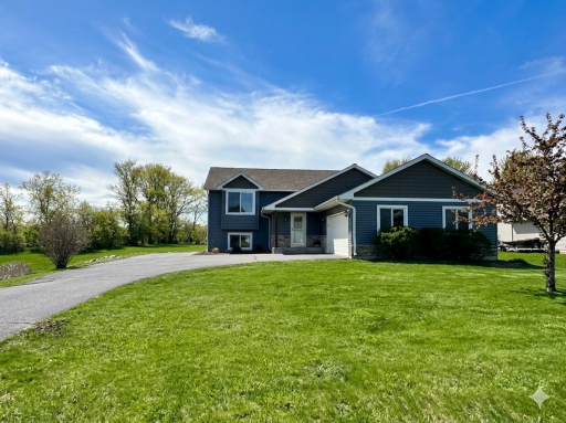 1327 Mallard Lane, New Richmond, WI 54017