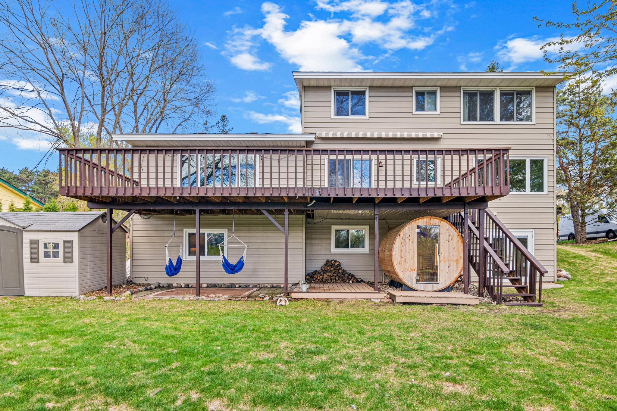Play games and host your friends and family at this entertainers home.