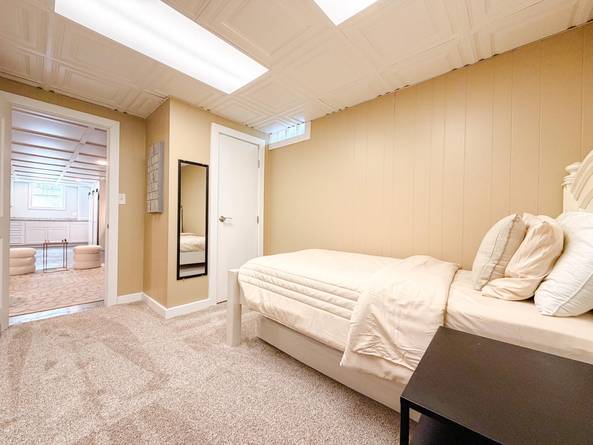 Bedroom 4 (non conforming)