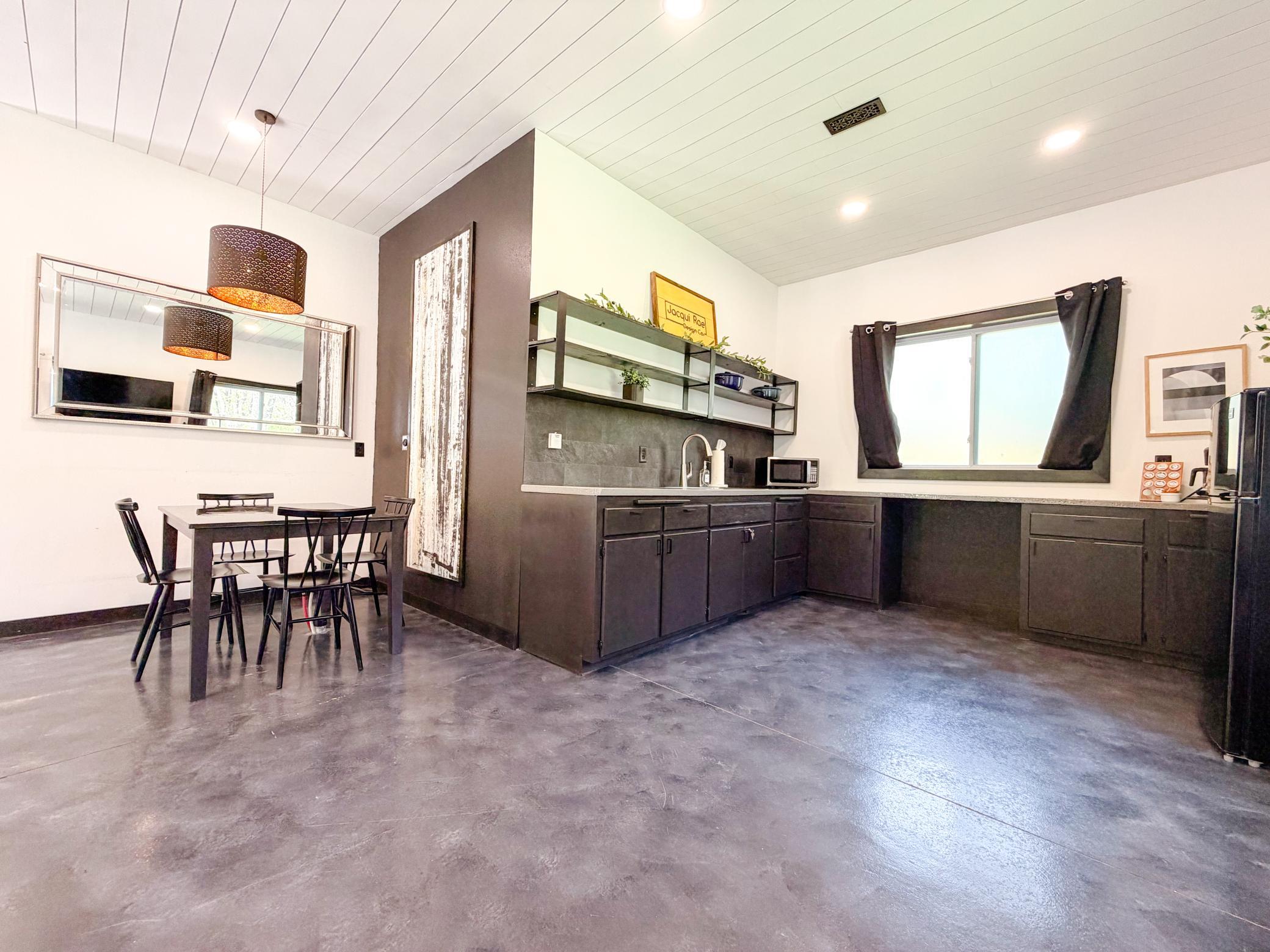 Accessory dwelling kitchenette