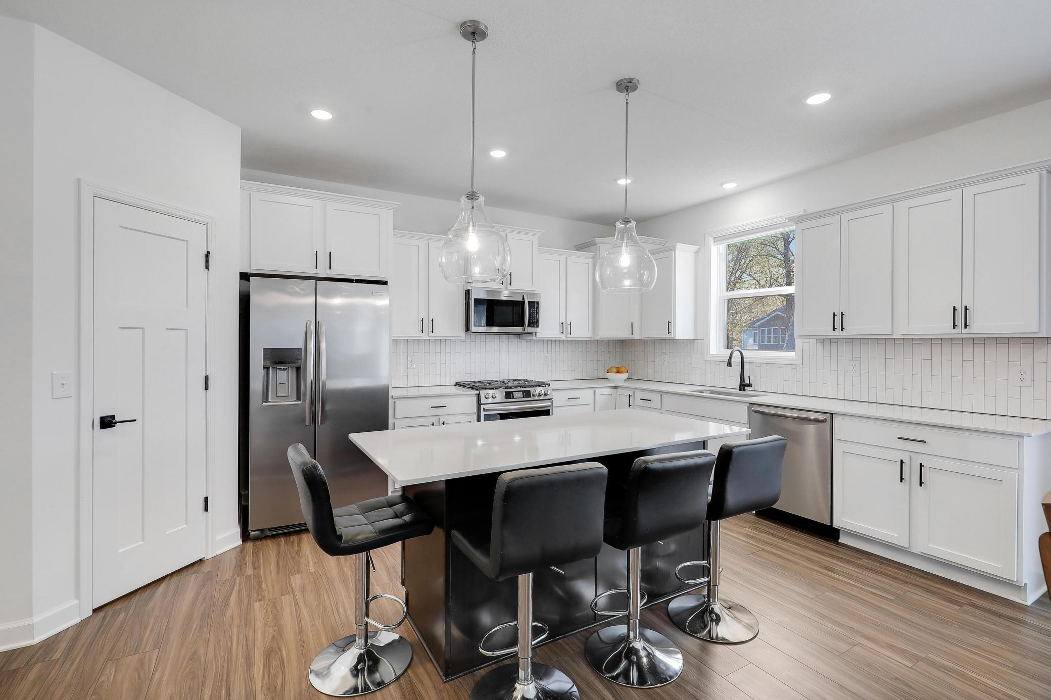 8710Photography-Web-Friendly-8859-Foust-Lane-Rockford-MN-55373-15.jpg
