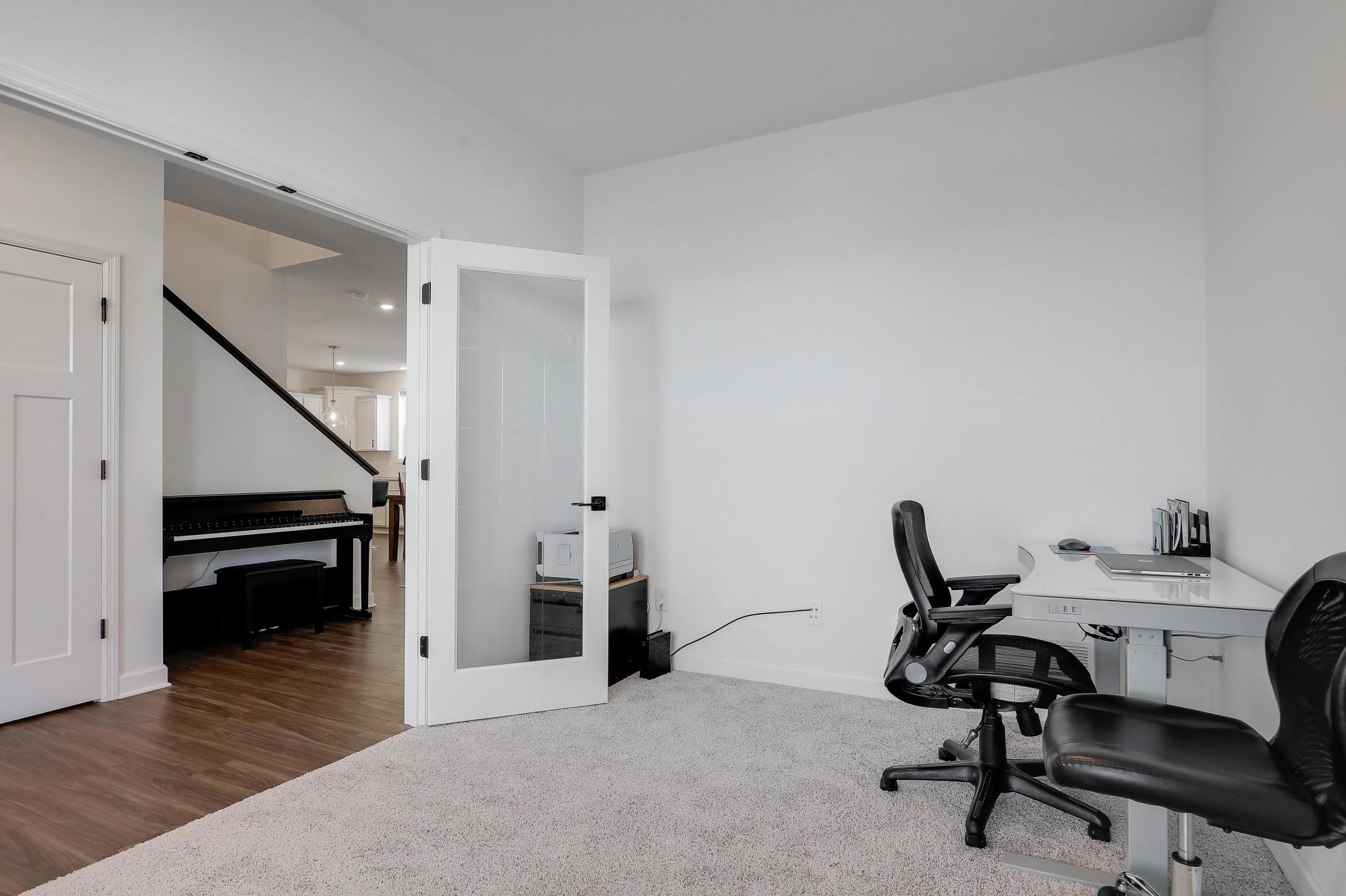 8710Photography-Web-Friendly-8859-Foust-Lane-Rockford-MN-55373-29.jpg
