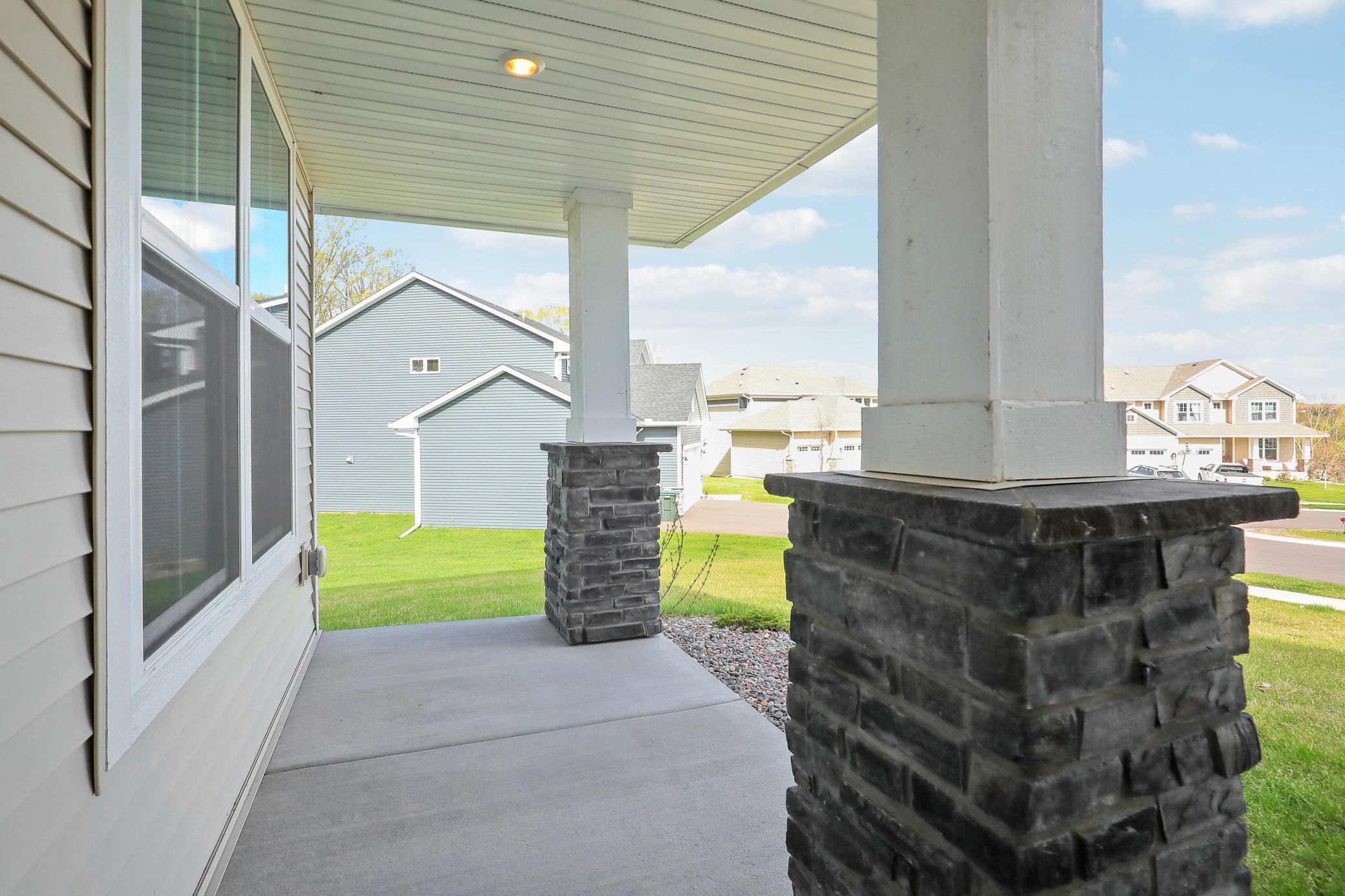 8710Photography-Web-Friendly-8859-Foust-Lane-Rockford-MN-55373-5.jpg