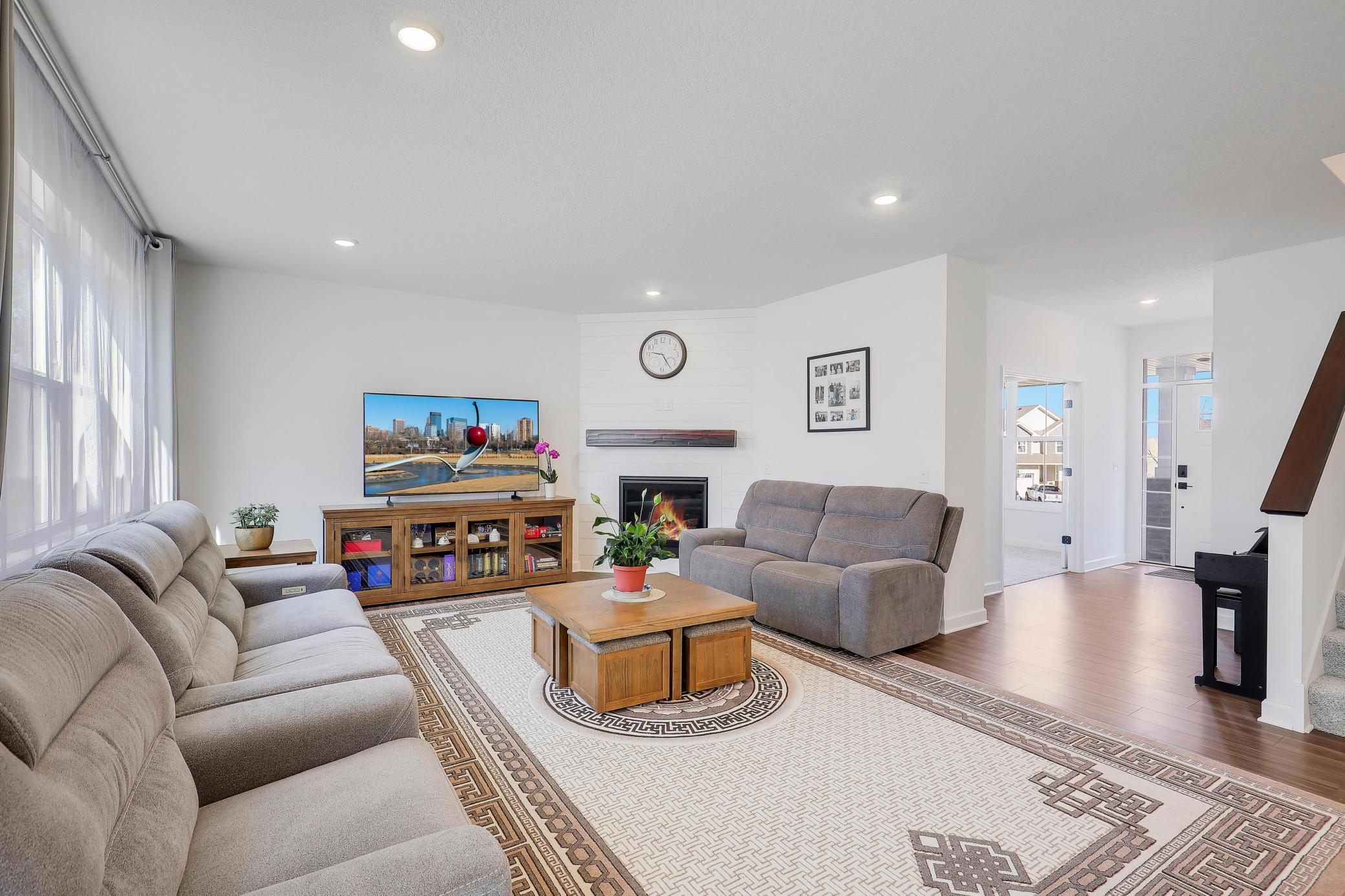 8710Photography-Web-Friendly-8859-Foust-Lane-Rockford-MN-55373-9.jpg