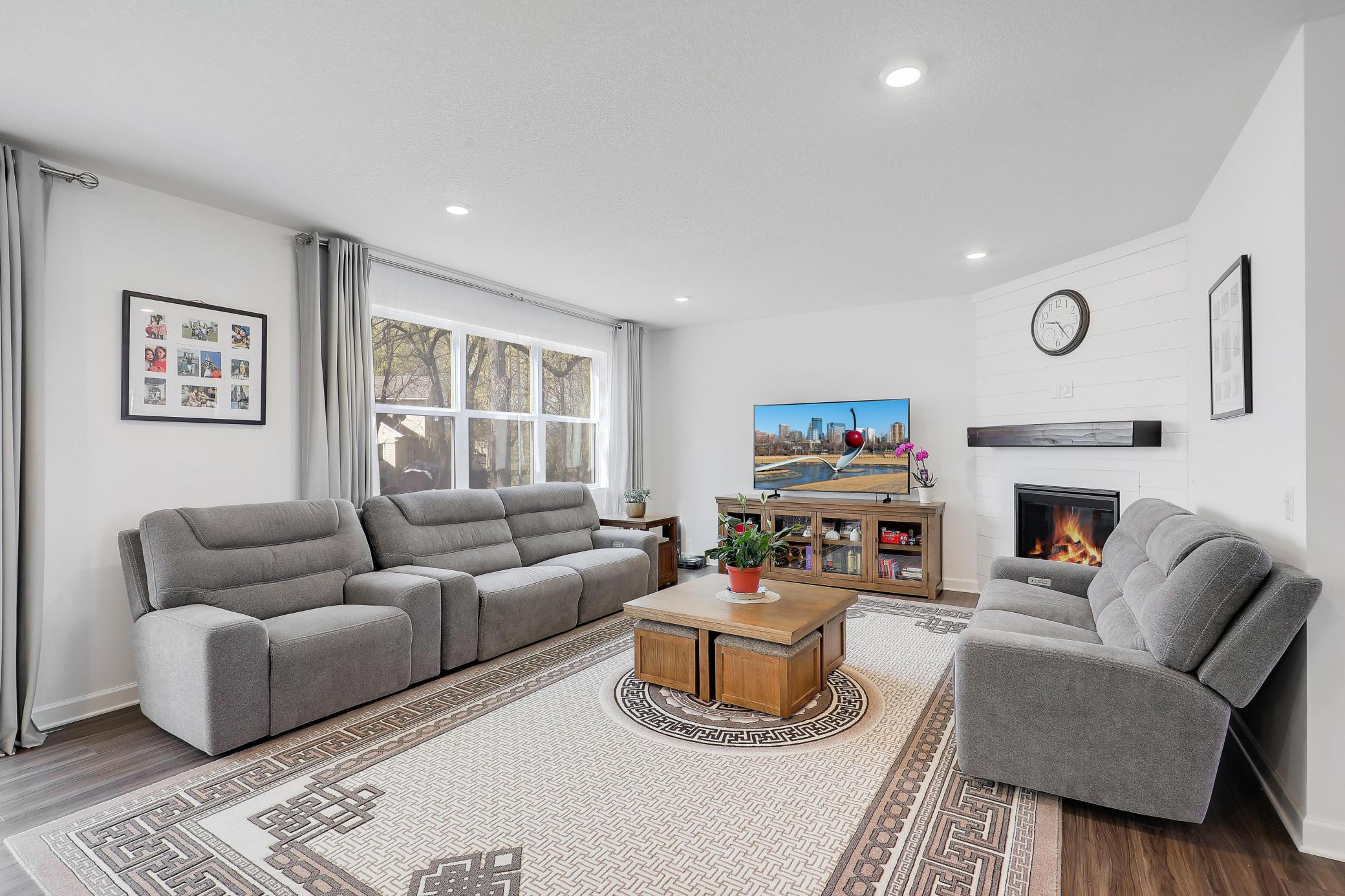 8710Photography-Web-Friendly-8859-Foust-Lane-Rockford-MN-55373-8.jpg