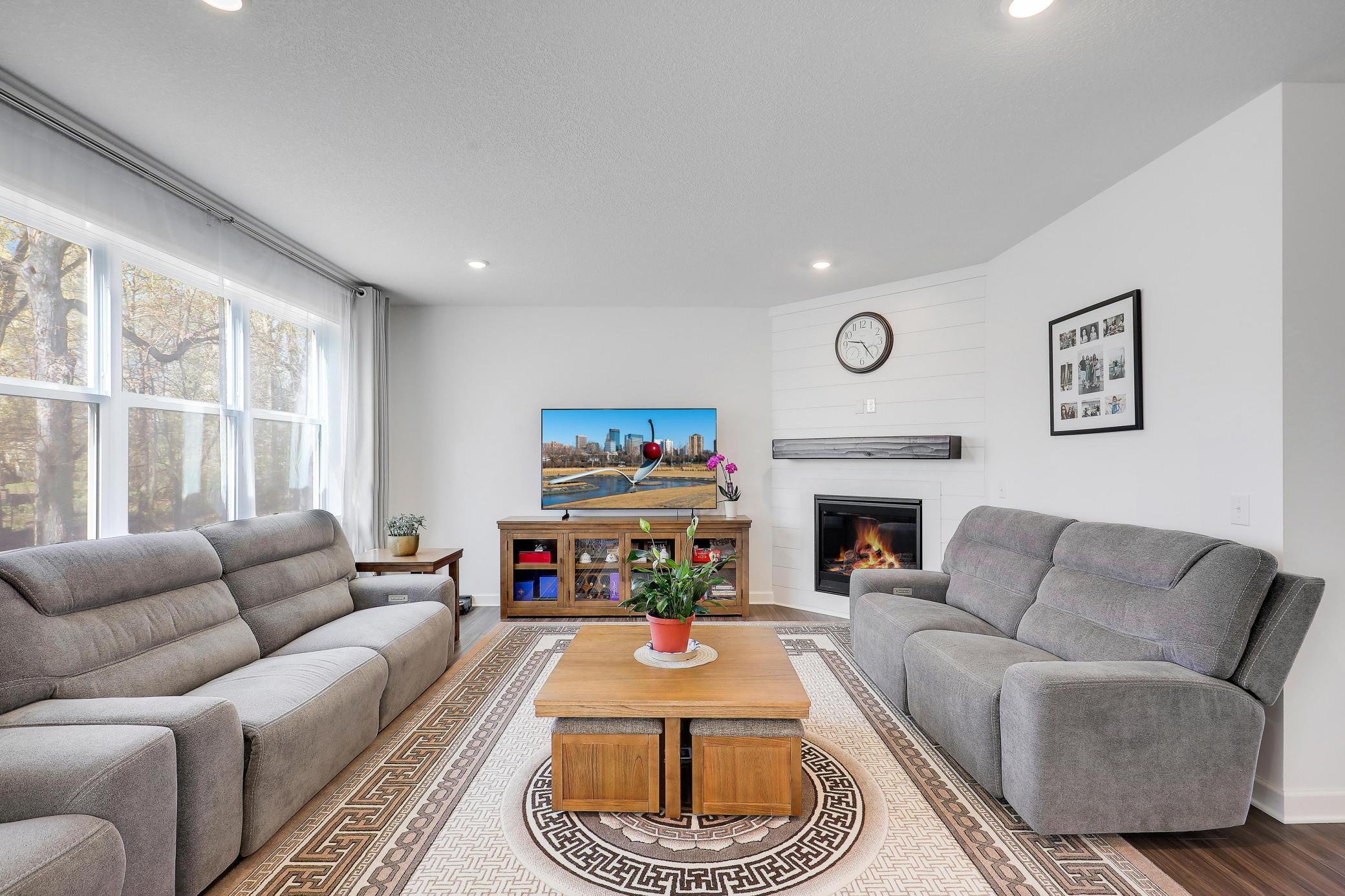 8710Photography-Web-Friendly-8859-Foust-Lane-Rockford-MN-55373-10.jpg