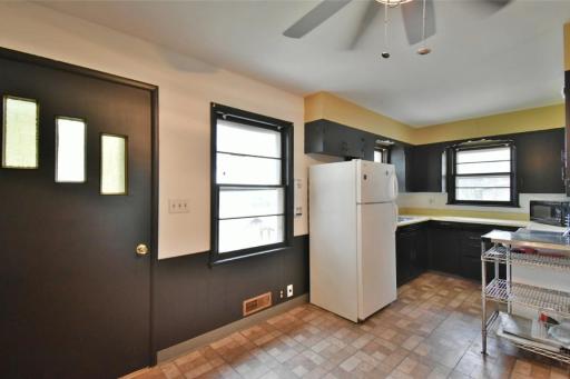 255 Waite Avenue N, Waite Park, MN 56387