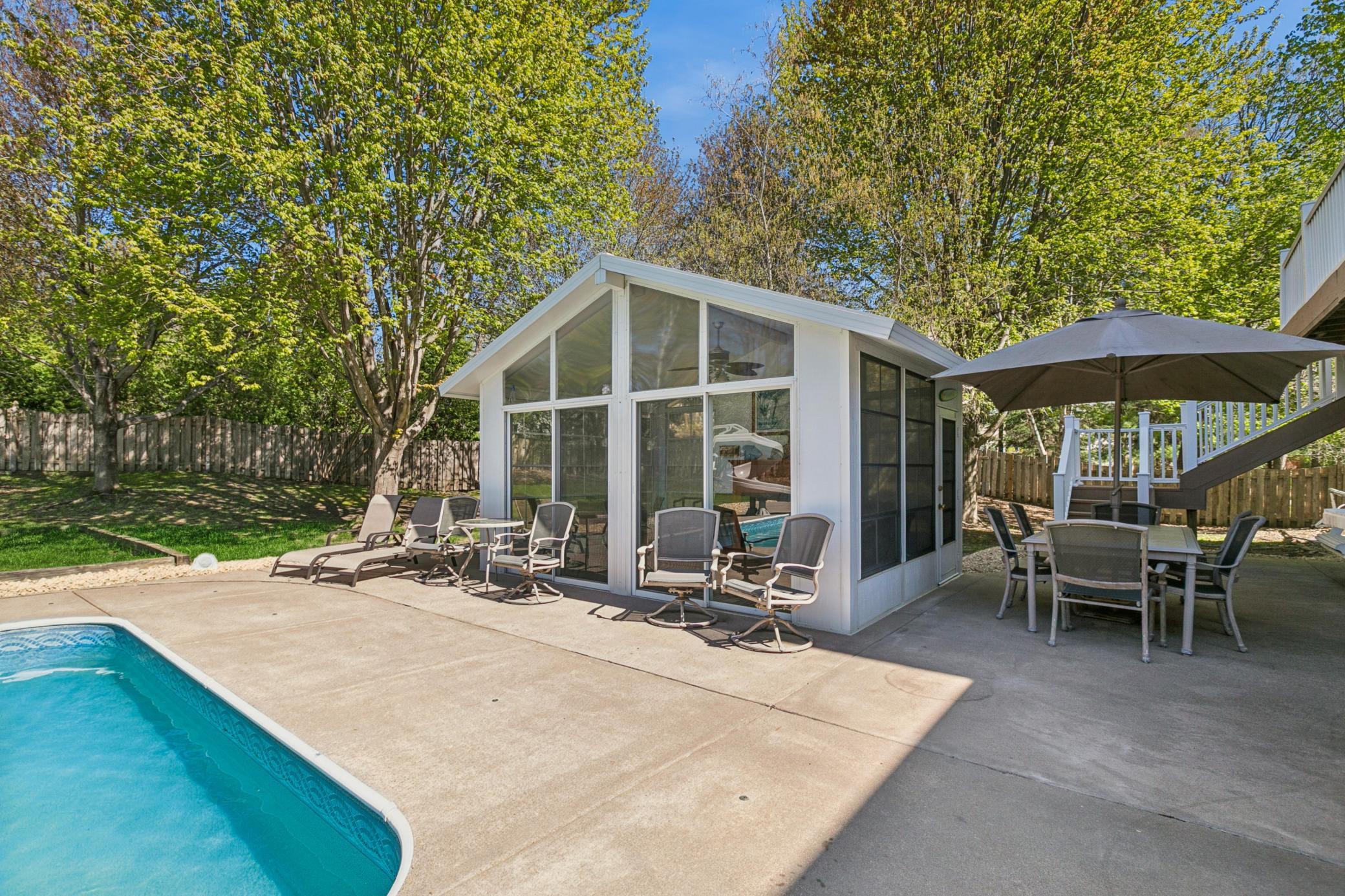 Pool House 16' x 12'