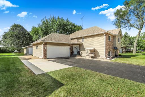 1405 36th Avenue N, Saint Cloud, MN 56303