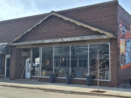 115 2nd Street SE, Hallock, MN 56728