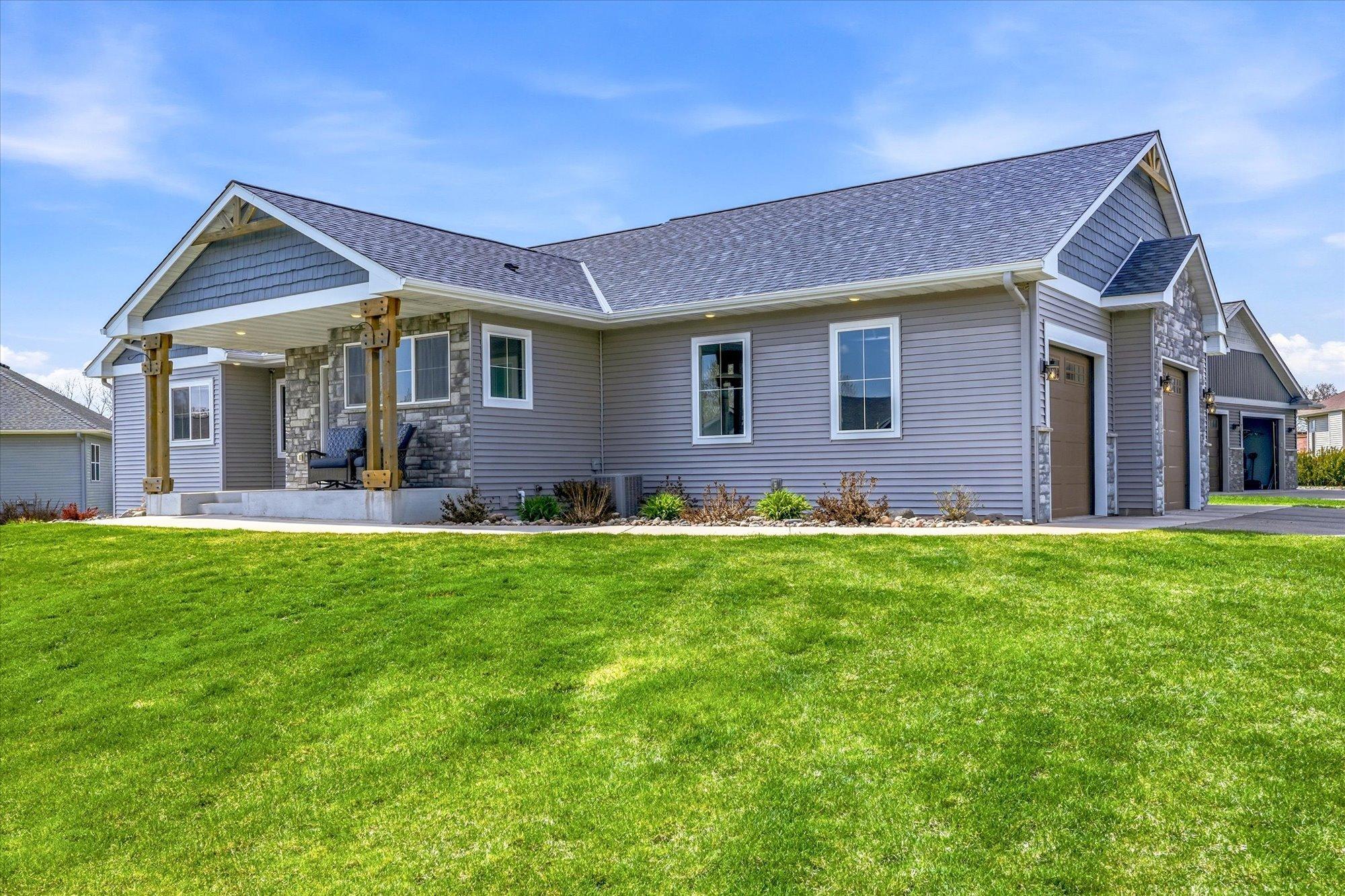 Conveniently located near restaurants, shopping, parks, schools, and everyday amenities, offering both comfort and acces