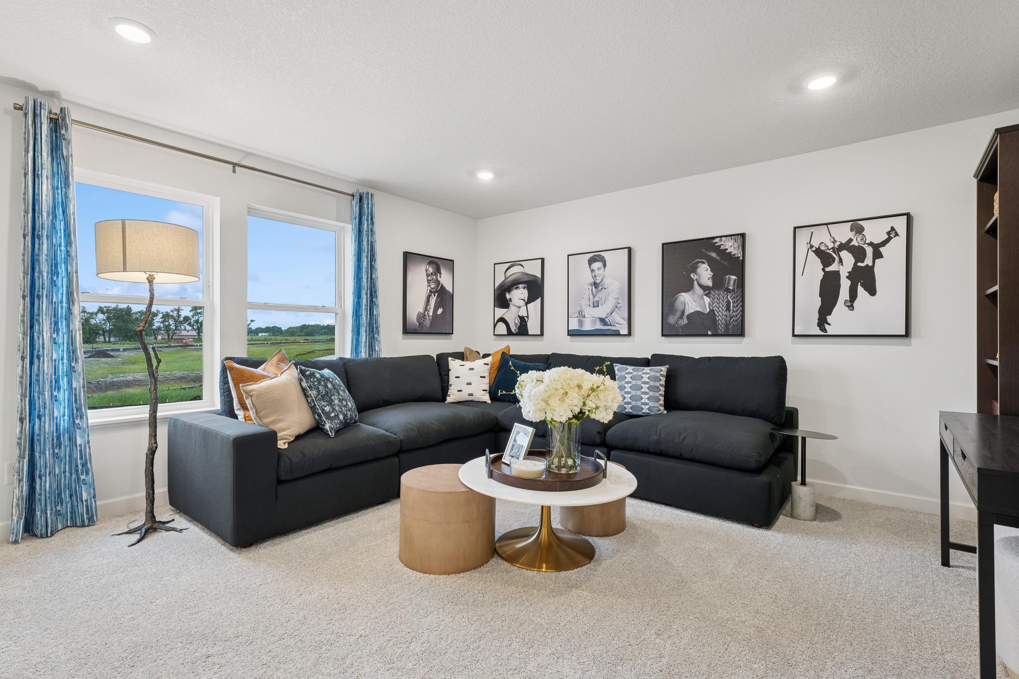 Upper floor loft!