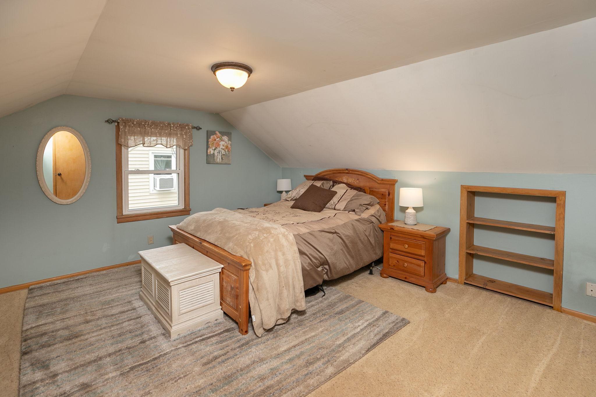 18-web-or-mls-18-Bedroom 3.jpg