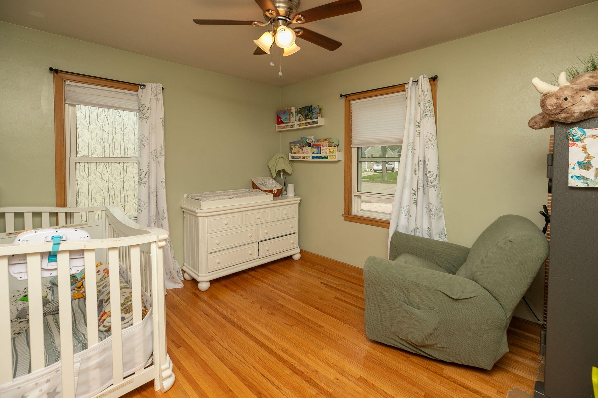15-web-or-mls-15-Bedroom 2.jpg